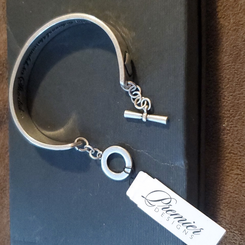 NWT Premiere Designs Silver Cuff